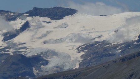 Zoom vers le glacier de l’Arpont.