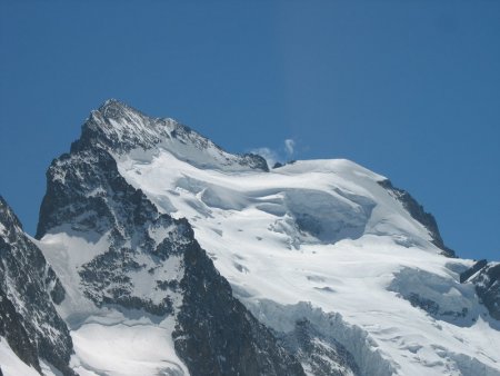 Barre des Écrins (alt. 4102 m) et Dôme de Neige des Écrins  (alt. 4015 m)
