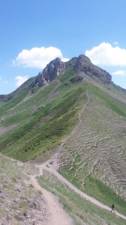 Col de Suzon et Pic Saoubiste (2261m).