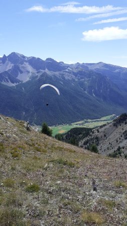 Un parapente...