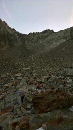 Le lendemain matin, au pied du Passo del Detriti