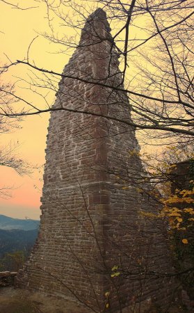 Tour Est (Bergfried).