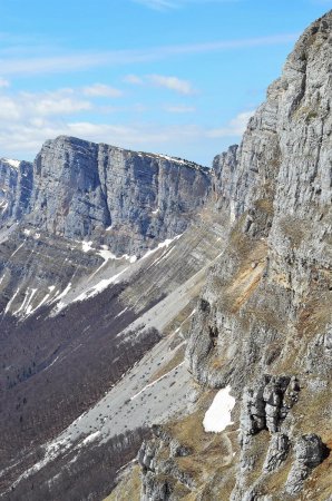 Des falaises en veux-tu en voilà