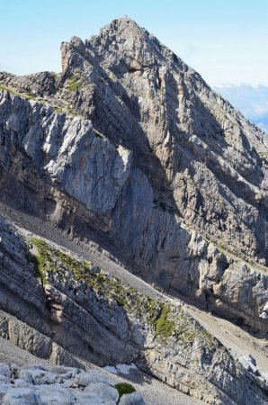 Plus on monte, plus le Mont Rachais est impressionnant