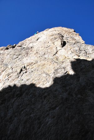 Premier rappel vu depuis la corniche d’en bas