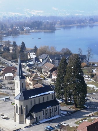 L’église de Duingt.