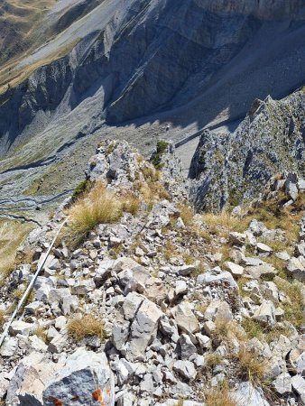 La dernière corde fixe, ne pas toucher !