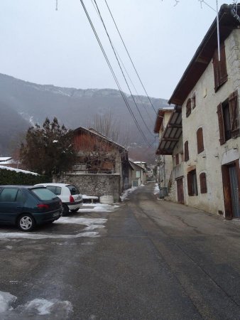 Barraux au départ : rue du Carré