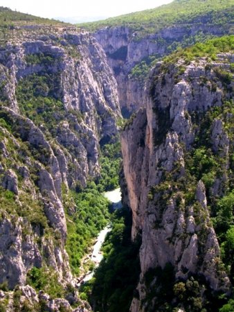 Sur le sentier du Bastidon.