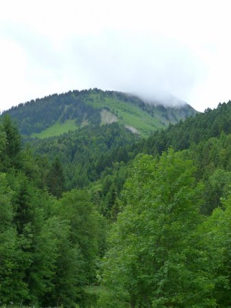 Beau Mollard avec son chapeau de nuage