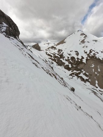 Vue vers la Tête de Vallon Pierra.