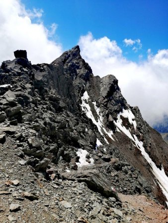 Regard arrière sur la rampe d’accès