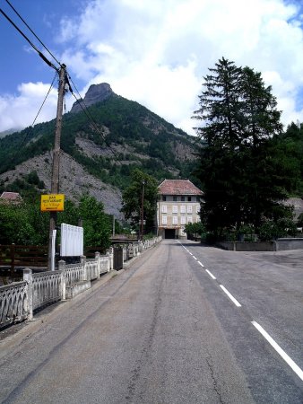 Le Touret, vu en arrivant au village le Périer