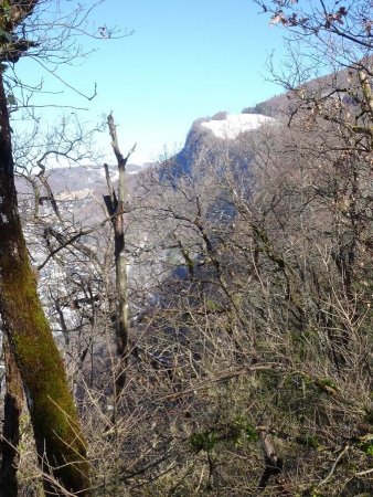 Au loin, l’alpage de Montbasin