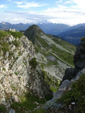 Rocher du Grand Lognan : au-dessus du Lac des Inversens