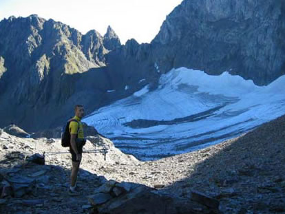 Le col de la Balmette (au fond) et le glacier de Freydane