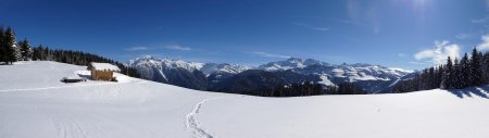 Le Clou, panorama