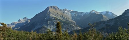 Panorama sur le Massif de l’Estrop