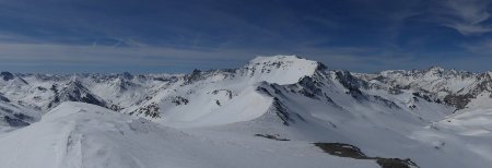 Panorama du Monte Guiep : vers la Tête de Malacoste.