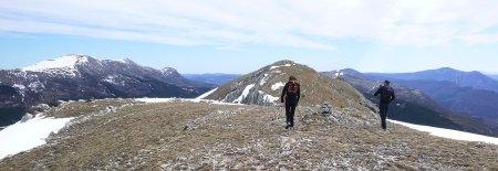 Sur la crête du Montdenier