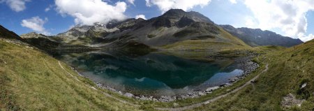 Lac Jovet, panorama.