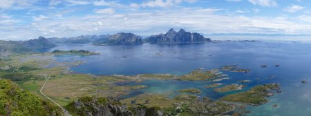 Une partie du panorama depuis le sommet.