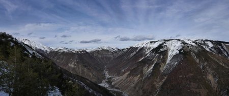 Montagne de Val-Haut, les Clots à droite ...