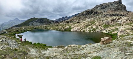 Un des lacs de Résy.