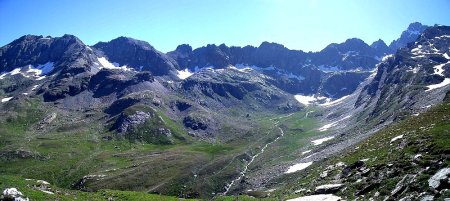 Vallée du Guil, de la pointe de Marte au Mont Viso.