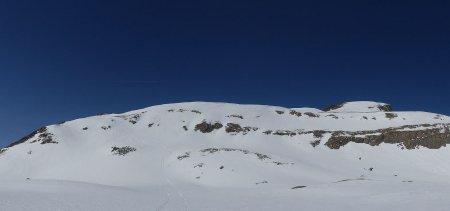 Point 2928m - barres rocheuses à éviter - Sommet de la Crête de Coq.