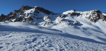 Vue rétro vers le col de la Gipière de l’Orrenaye