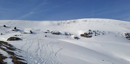 Montée sous la crête 