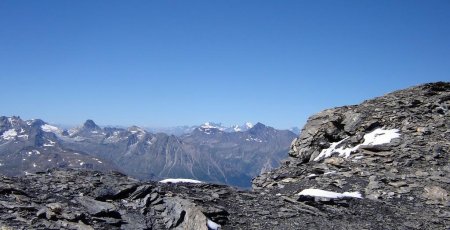 Vue vers le Sommeiller et les Ecrins.