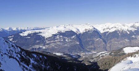 Depuis le Col du Lac : le« versant du Soleil»