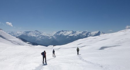 seuls dans ce magnifique désert blanc