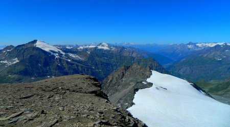 Un regard vers les Ecrins...