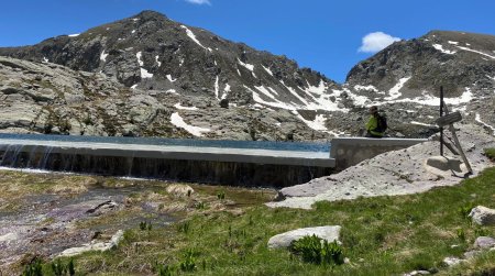 Lac de la Muta, piscine à débordement signée EDF