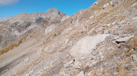 Sur le sentier du col de l’Encombrette