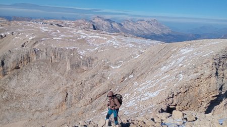 Direction : la Dent d’Aurouze (à droite)