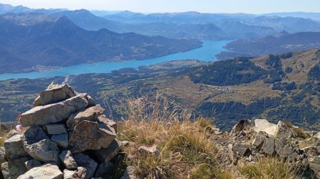 Sommet de la tête d’Eslucis, vue au sud