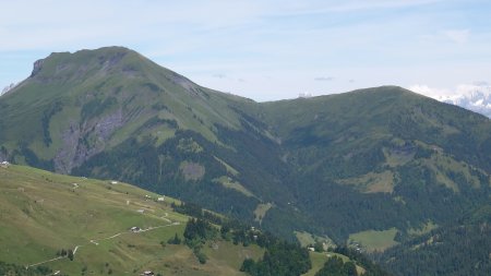 Grand Croisse Baulet, col de l’Avenaz et petit Croisse Baulet.