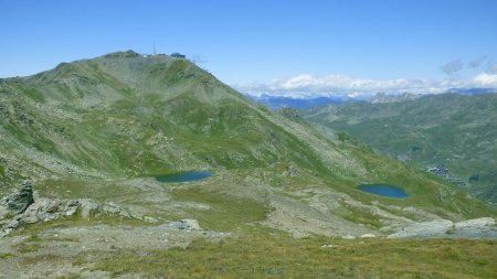 Juste avant d’arriver au Col de Montfiot, nouvelle vue sur la Pointe de la Masse et les 2 Lacs de Montfiot.