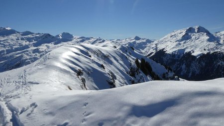 Vers le passage de la Charmette, le Mont des Acrays.