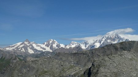 La vue vers le massif du Mont Blanc.