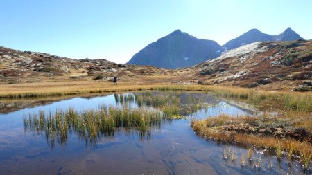 Lac, la Pyramide et le Taillefer.