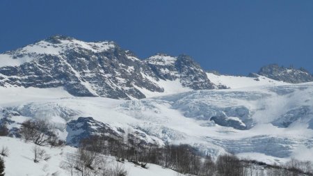 Dome de l’Arpont, glacier du Génépy.