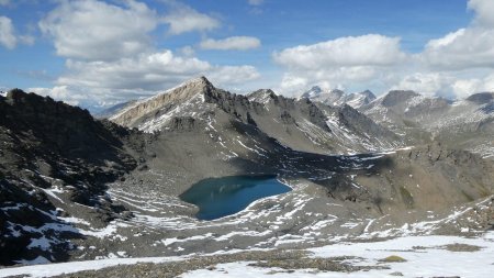 Le très beau lac du Grand Fond.