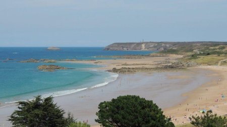 Les plages après Pléhérel.