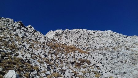 Le champ de mines avant l’arête