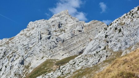 Zoom sur l’Arête des Bouquetins et le sommet du Jallouvre